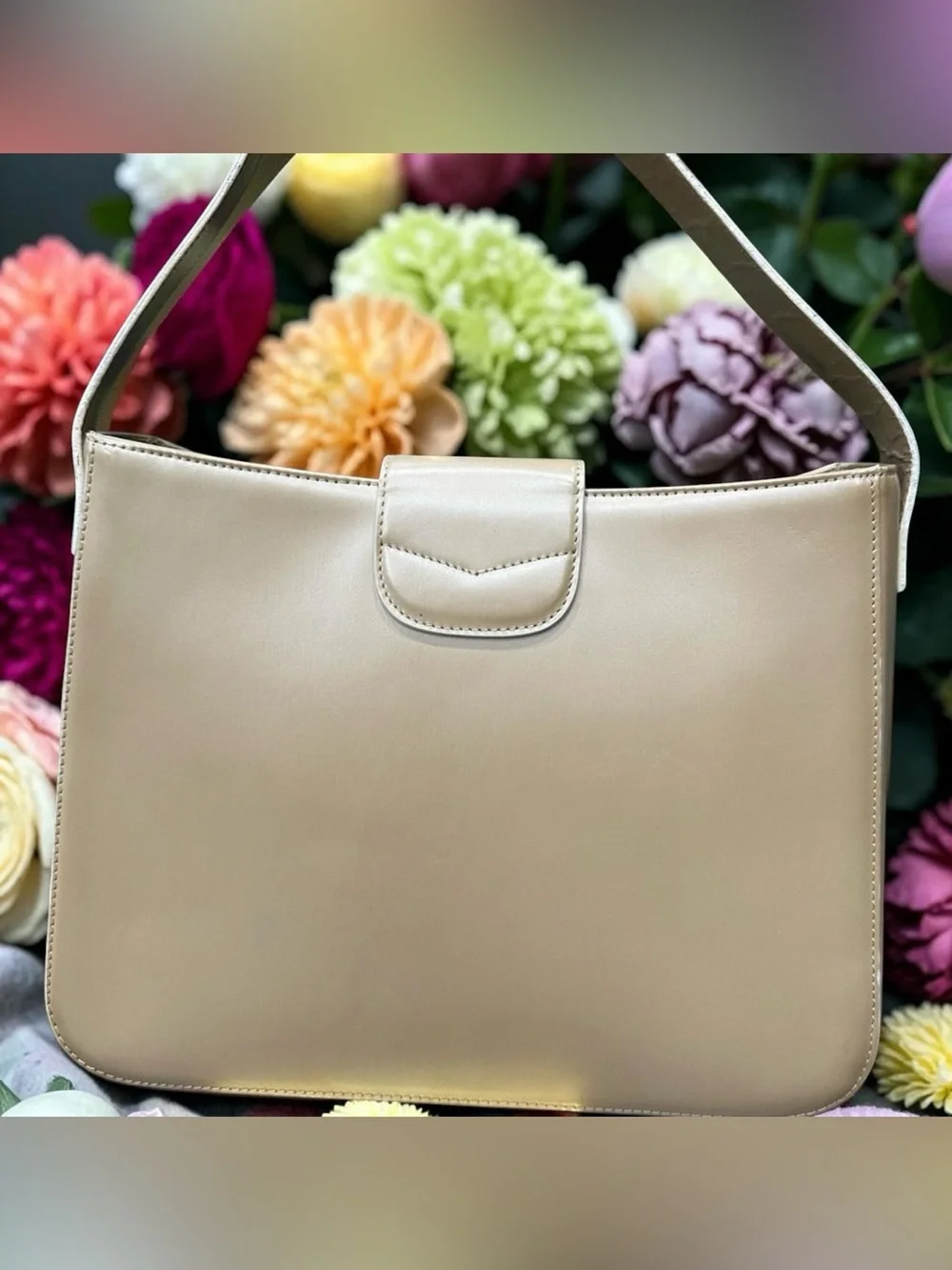 Vintage BALLY smooth, leather shoulder bag silver hardware - Picture 4 of 12